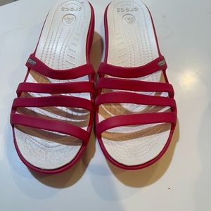 Pink croc sandals like new condition never worn